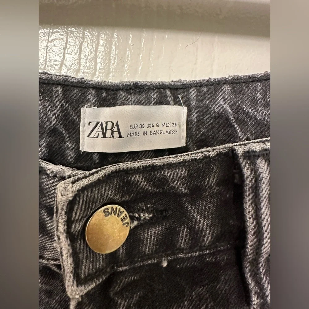 Zara Women’s Black Acid Wash Straight Leg Jeans - Picture 6 of 9